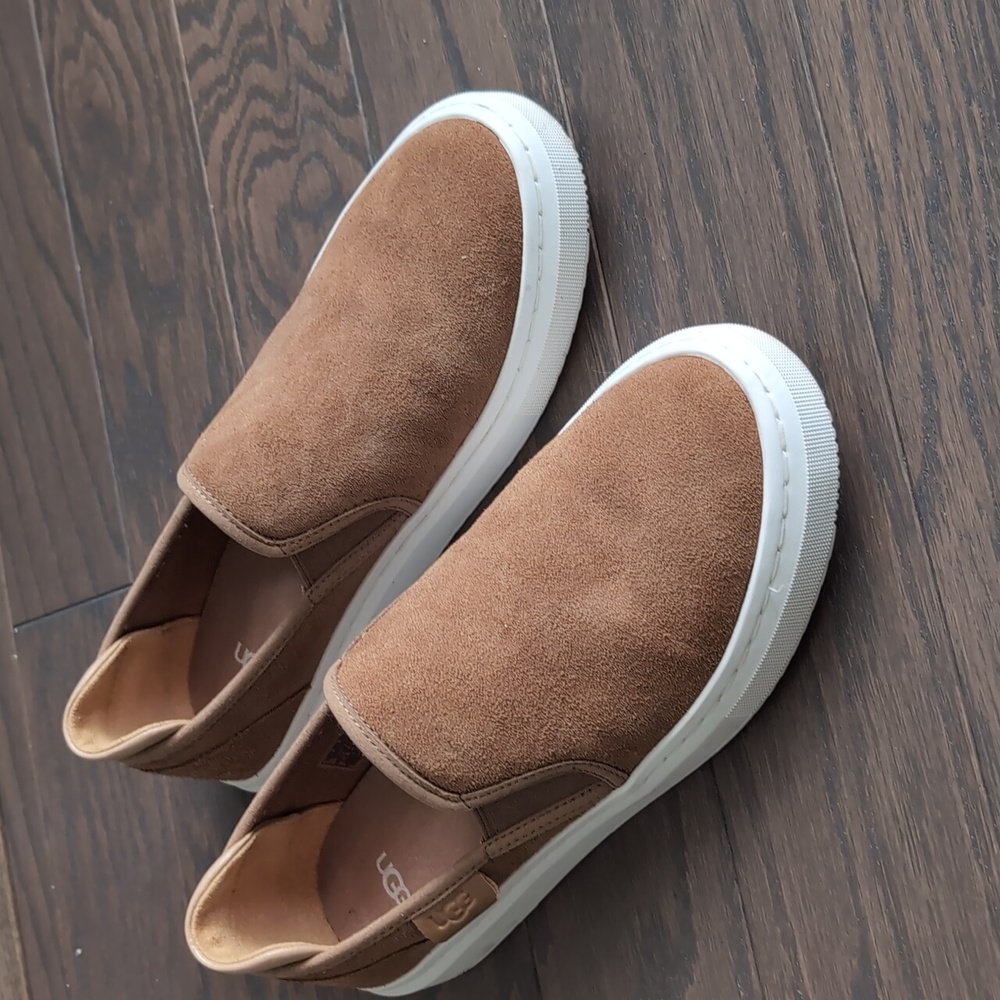 UGG Camel Slip On Sneakers Size 7 - Picture 11 of 11